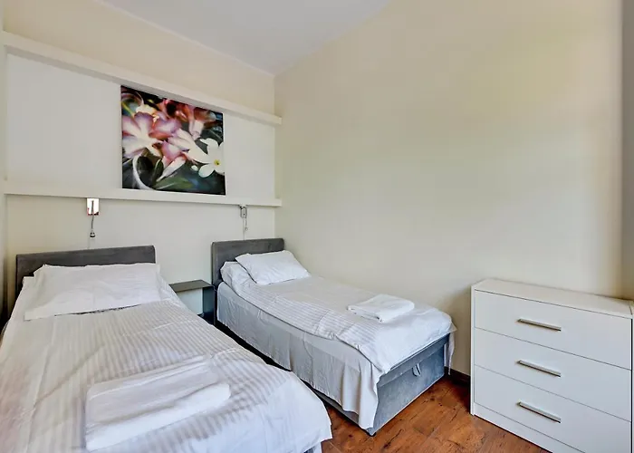 Neptun Park Apartament Z Tarasem